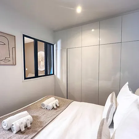 Welcoming Near Louvre Museum